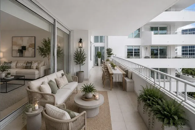 2-bedroom home at 199 Ocean Lane Drive #911, Key Biscayne