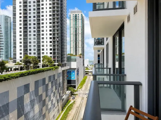 1-bedroom home at 11 NE 6th Street #1212, Miami