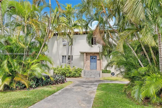 1-bedroom home at 8320 Crespi Blvd 11 #11, Miami Beach
