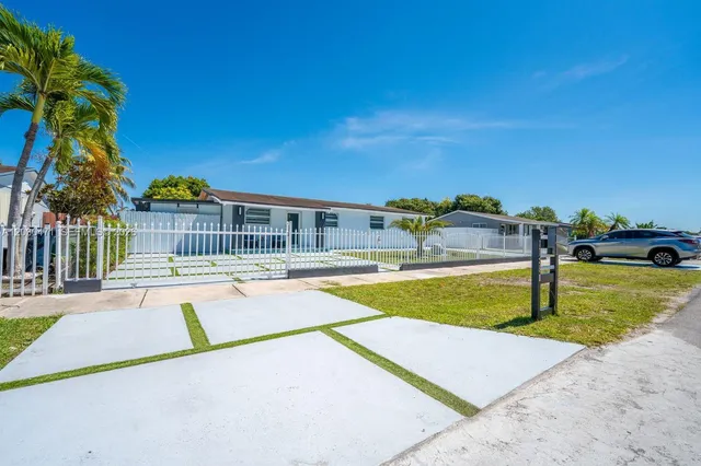4-bedroom home at 11851 SW 181st Street, Miami