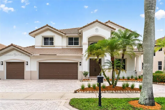 6-bedroom home at 2432 Deer Creek Road, Weston
