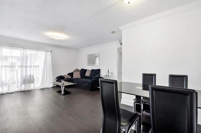 2-bedroom home at 7232 SW 94th Place #E6, Miami