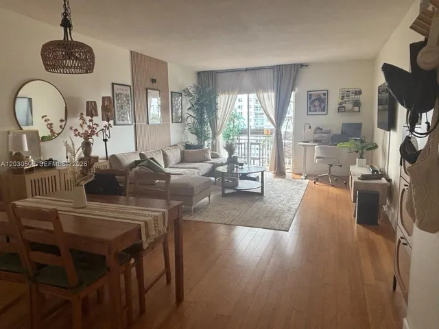 1-bedroom home at 400 Kings Point Drive #622, Sunny Isles Beach