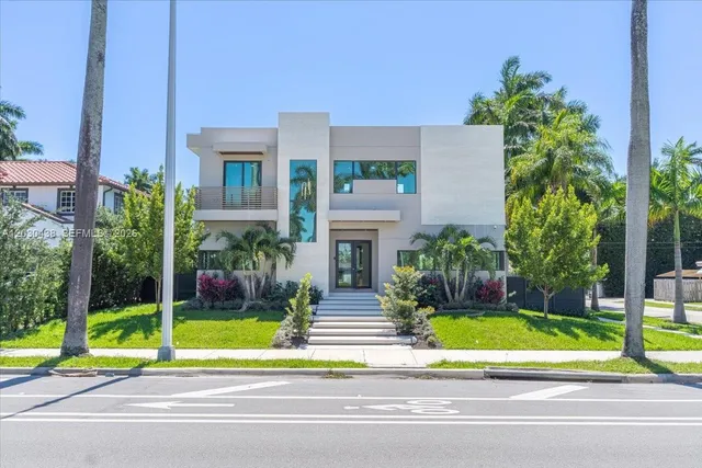 5-bedroom home at 1380 Hollywood Boulevard, Hollywood