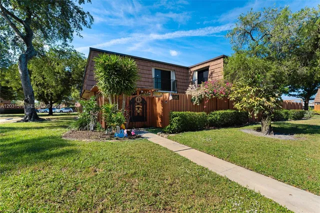 3-bedroom home at 9118c 20th Court, Davie