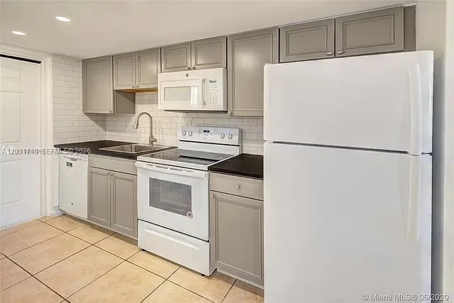 1-bedroom home at 4121 NW 26th Street #T14, Lauderhill