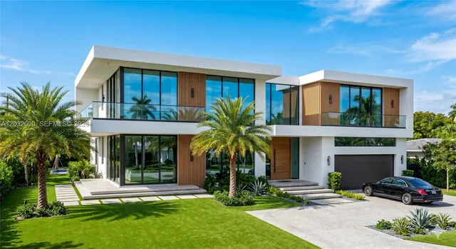 3-bedroom home at 3900 SW 59th Avenue, Miami