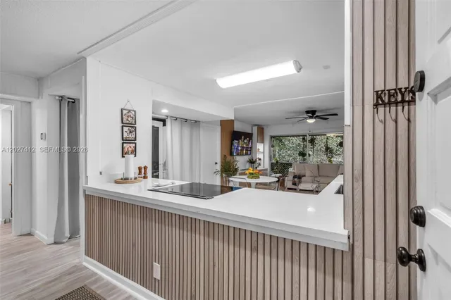 2-bedroom home at 420 NW 70th Avenue #228, Plantation