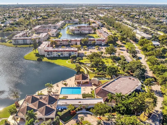 1-bedroom home at 9041 Sunrise Lakes Boulevard #106, Sunrise