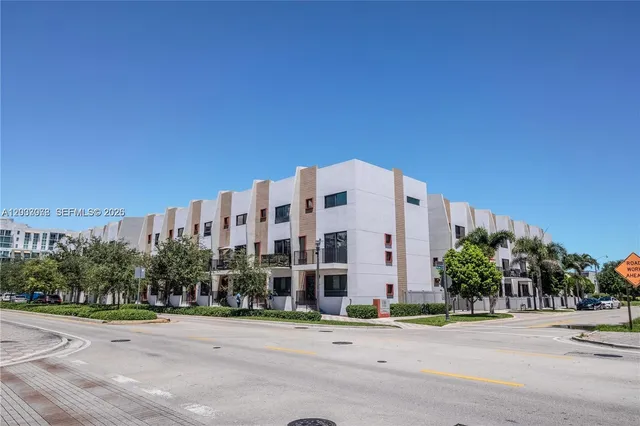 2-bedroom home at 113 NE 6 1105 #1105, Fort Lauderdale