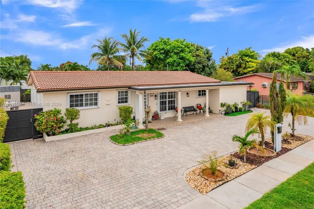 4-bedroom home at 884 W 72nd Place, Hialeah