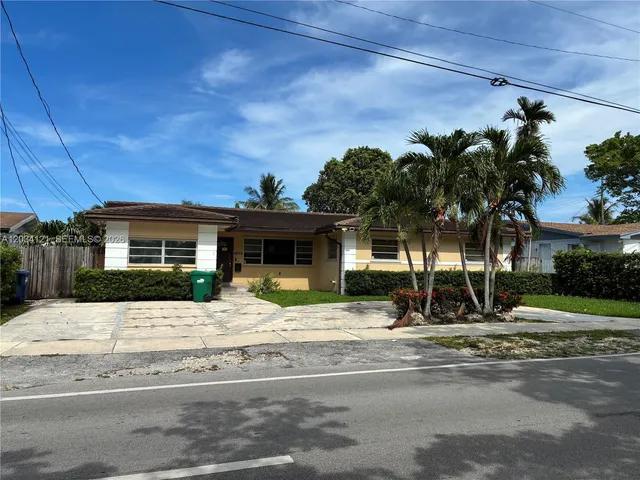5-bedroom home at 18715 NE 18th Avenue, Miami