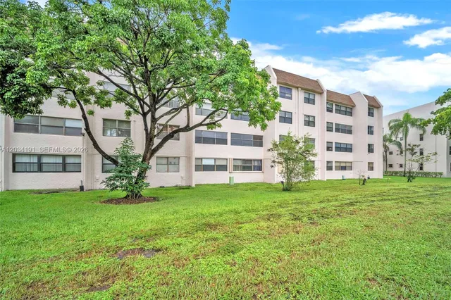 2-bedroom home at 10400 NW 30th Court #305, Sunrise