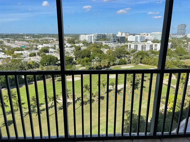 1-bedroom home at 20335 W Country Club Drive #1701, Aventura