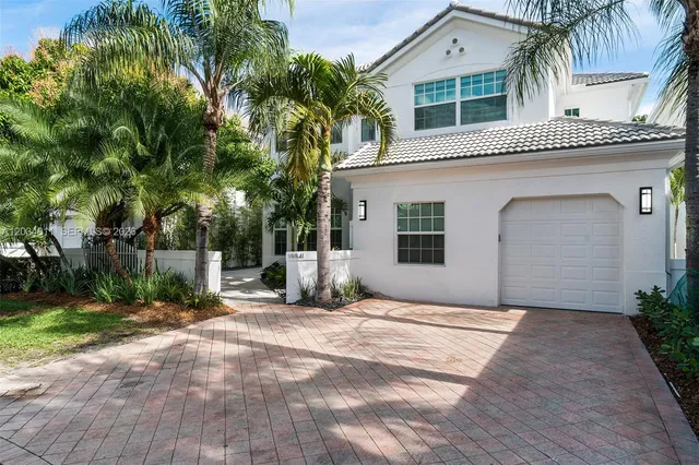 5-bedroom home at 19941 NE 36th Place, Aventura