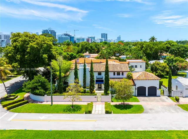 5-bedroom home at 5860 Pine Tree Drive, Miami Beach