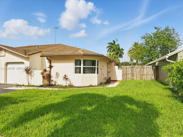 2-bedroom home at 5874 SW 97th Terrace, Cooper City