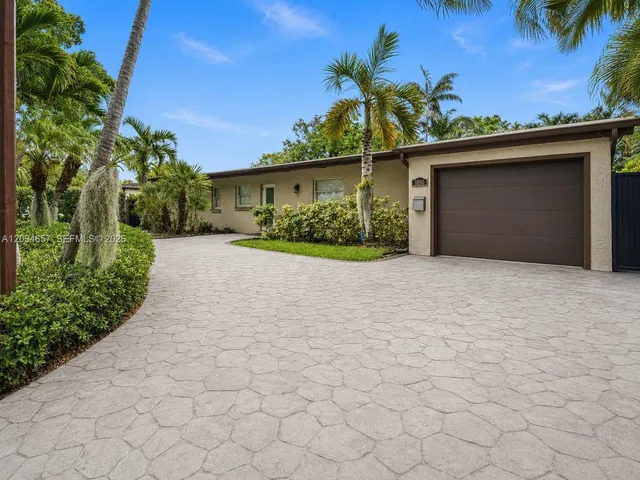 3-bedroom home at 1850 Keystone Boulevard, North Miami