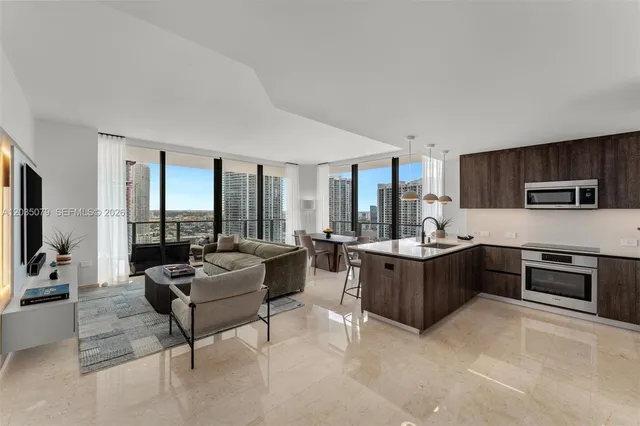 2-bedroom home at 68 SE 6th Street #2612, Miami