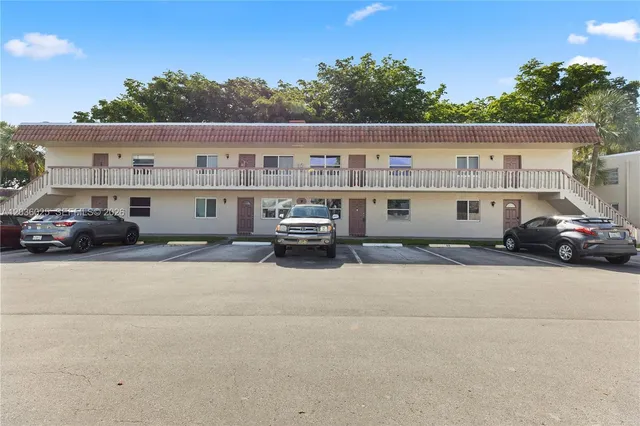2-bedroom home at 3777 NW 78th Avenue #9C, Davie