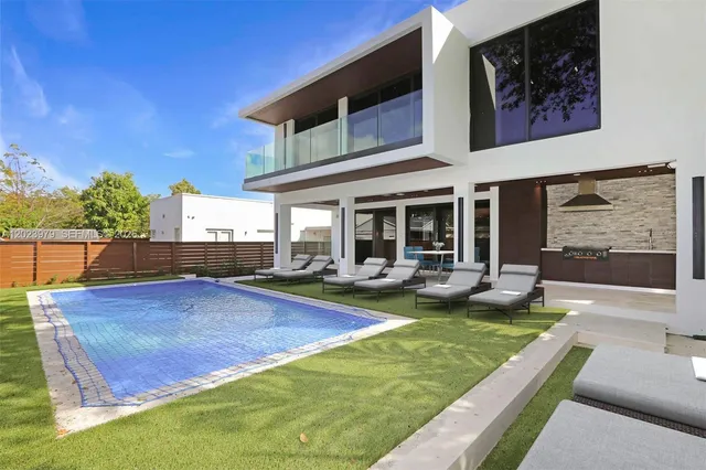 4-bedroom home at 330 SW 19th Road, Miami