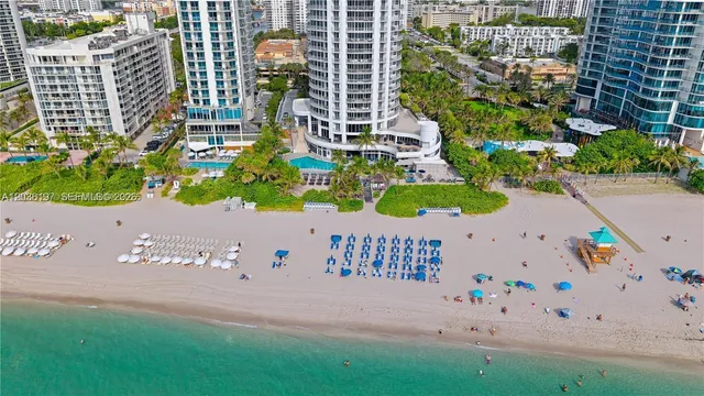 1-bedroom home at 17375 Collins Avenue #905, Sunny Isles Beach