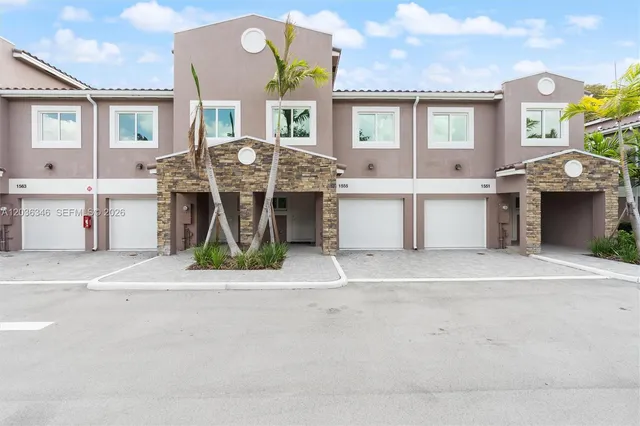 3-bedroom home at 1555 NW 94th Way, Coral Springs