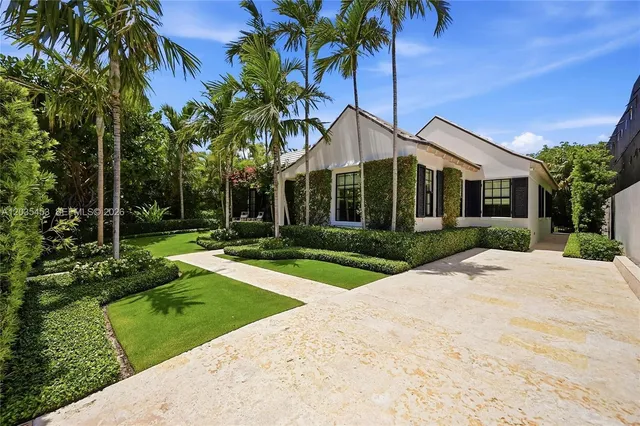 3-bedroom home at 135 Chilean Avenue, Palm Beach
