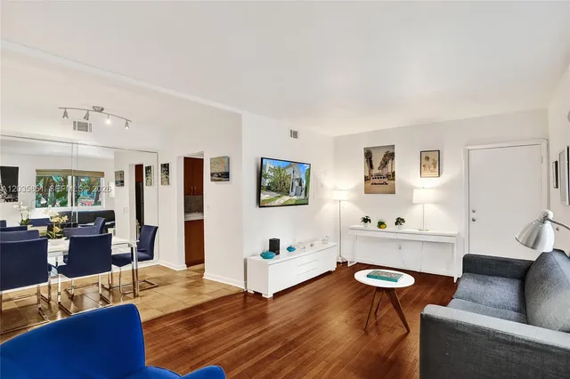 1-bedroom home at 1515 W Ave 1 #1, Miami Beach