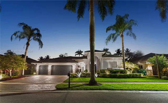 4-bedroom home at 11021 Redhawk Street, Plantation