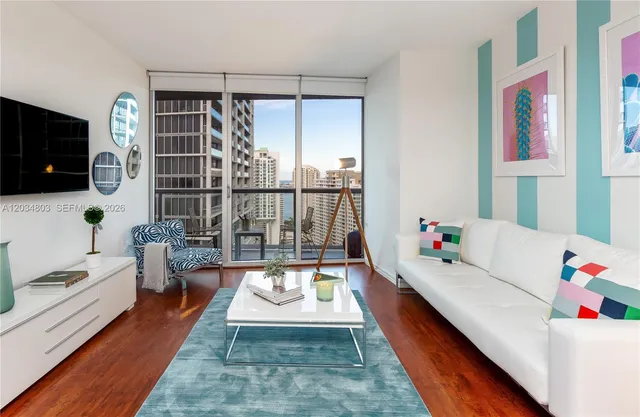 1-bedroom home at 485 Brickell Avenue #3211, Miami