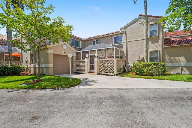 3-bedroom home at 10994 Neptune Drive, Cooper City