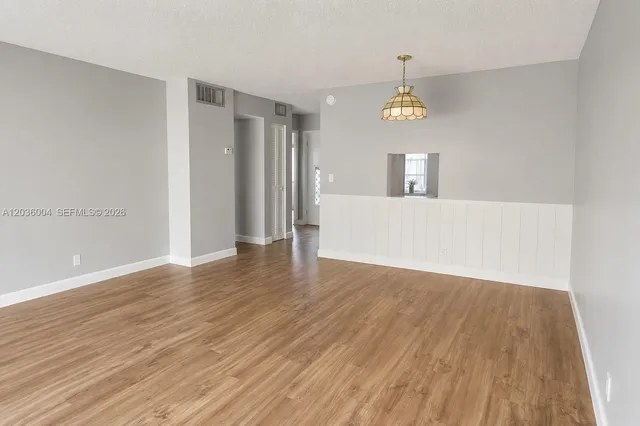 1-bedroom home at 1000 NE 14th Avenue #404, Hallandale Beach