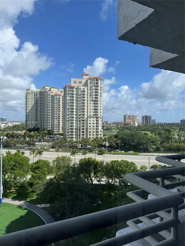 2-bedroom home at 3300 NE 191st Street #1001, Aventura