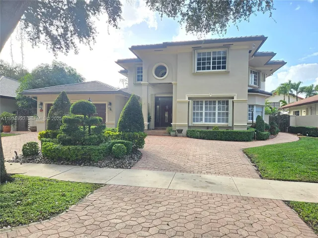 5-bedroom home at 16422 NW 83rd Place, Miami Lakes