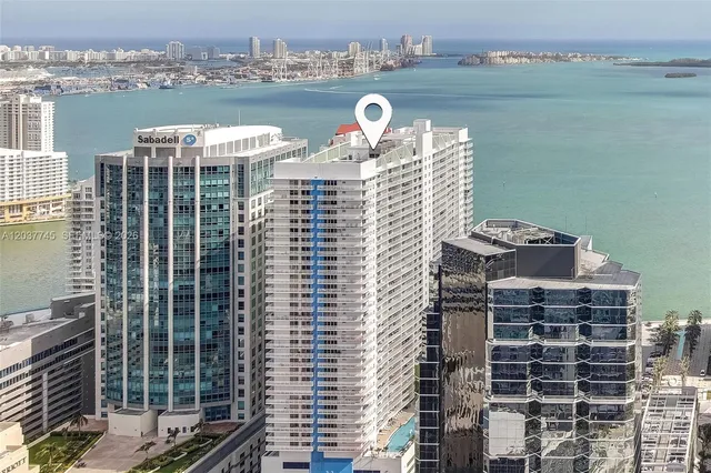 1-bedroom home at 1200 Brickell Bay Drive #3714, Miami