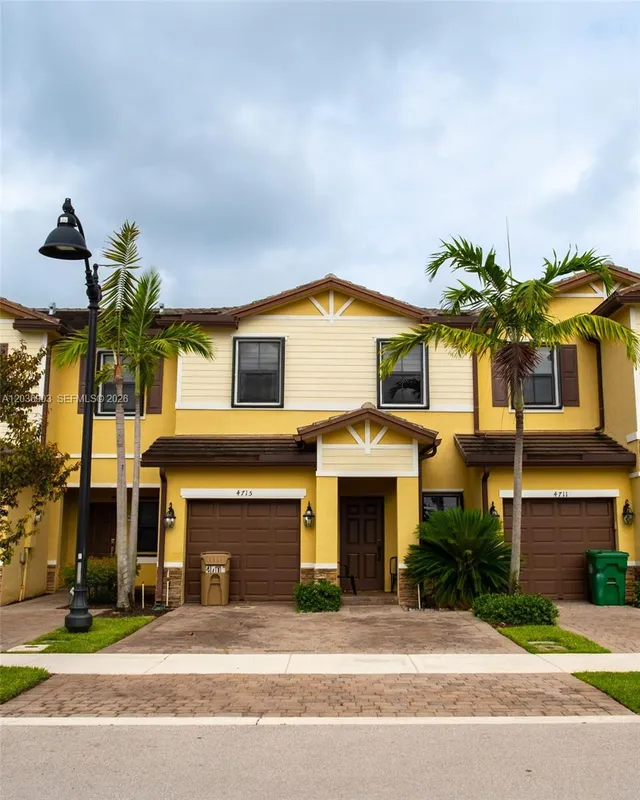 2-bedroom home at 4715 Caspian Way, Davie