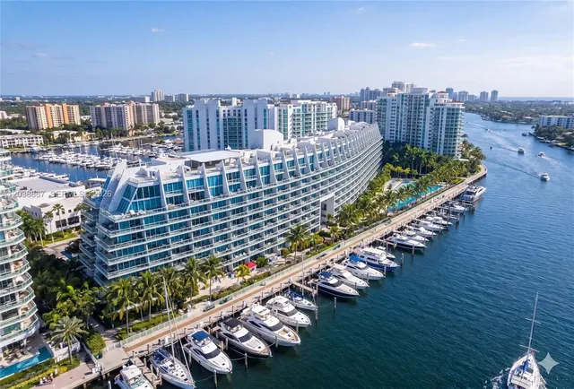 2-bedroom home at 2950 NE 188th Street #336, Aventura