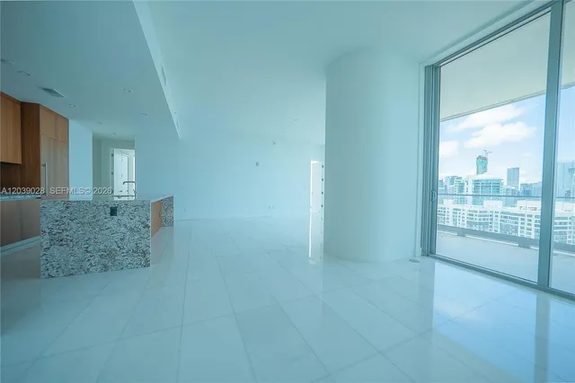 3-bedroom home at 175 SE 25th Road #2704, Miami