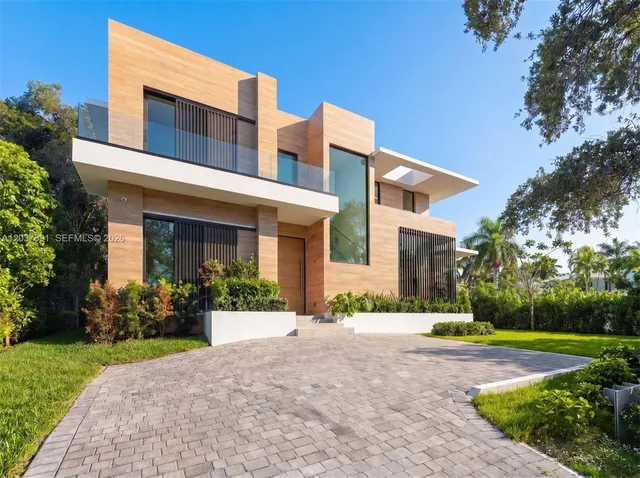 7-bedroom home at 4430 Nautilus Drive, Miami Beach