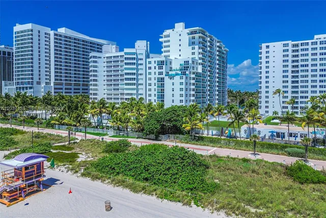 1-bedroom home at 5001 Collins Avenue #6E, Miami Beach
