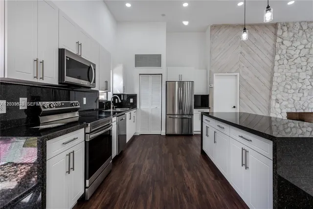 3-bedroom home at 601 Leslie Drive, Hallandale Beach