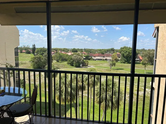 3-bedroom home at 3841 Environ Boulevard #629, Lauderhill