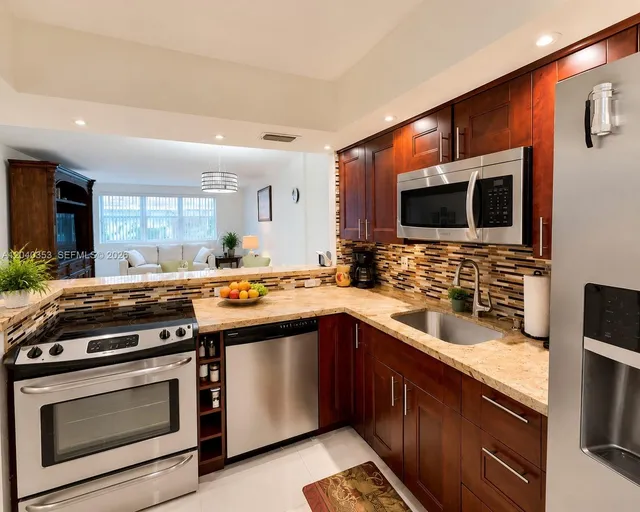 1-bedroom home at 1333 E Hallandale Beach Boulevard #106, Hallandale Beach