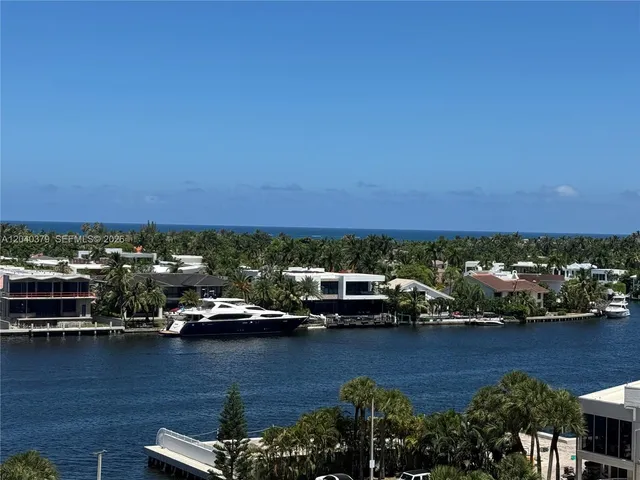 2-bedroom home at 20505 E Country Club Drive #835, Aventura