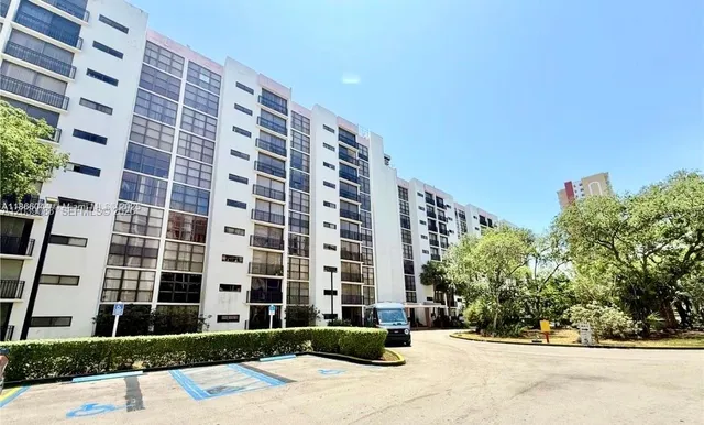 2-bedroom home at 16909 N Bay Road #116, Sunny Isles Beach