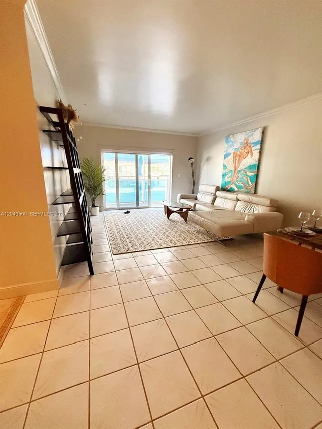 1-bedroom home at 1701 S Ocean Drive #105, Hollywood