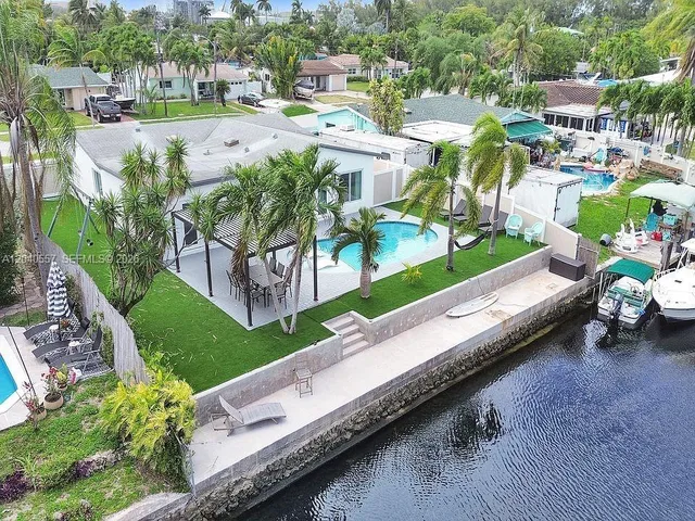 5-bedroom home at 4480 SW 34th Drive, Dania Beach