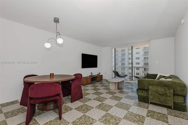 1-bedroom home at 401 Ocean Drive #810, Miami Beach