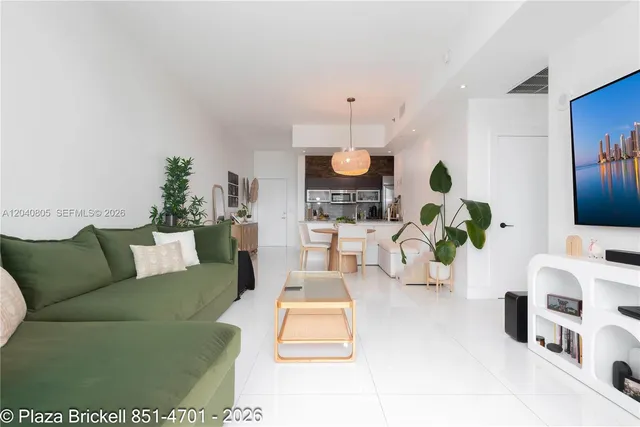 1-bedroom home at 950 Brickell Bay Drive #4701, Miami